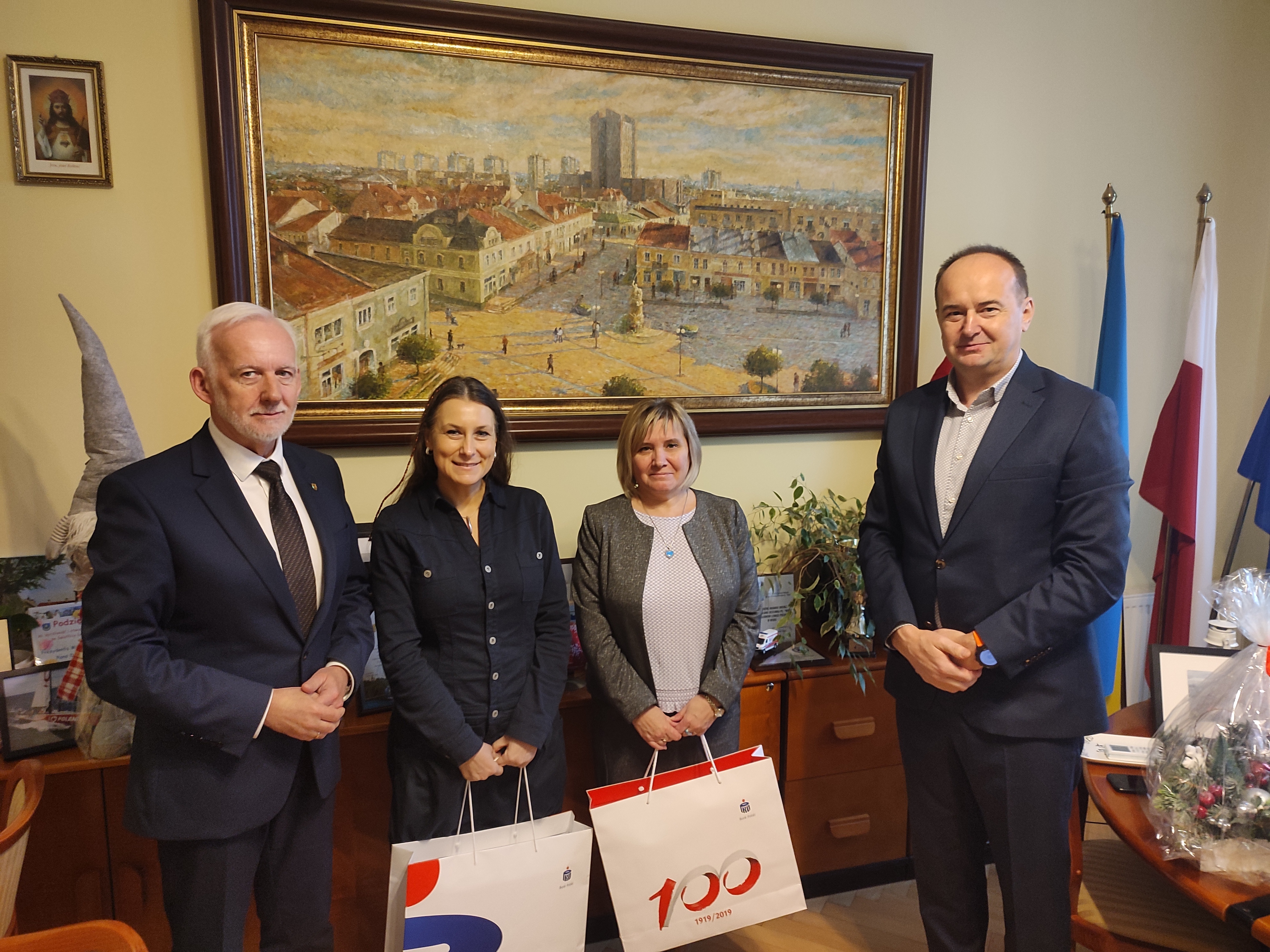 Sprzęt ratujący życie w tarnobrzeskich żłobkach