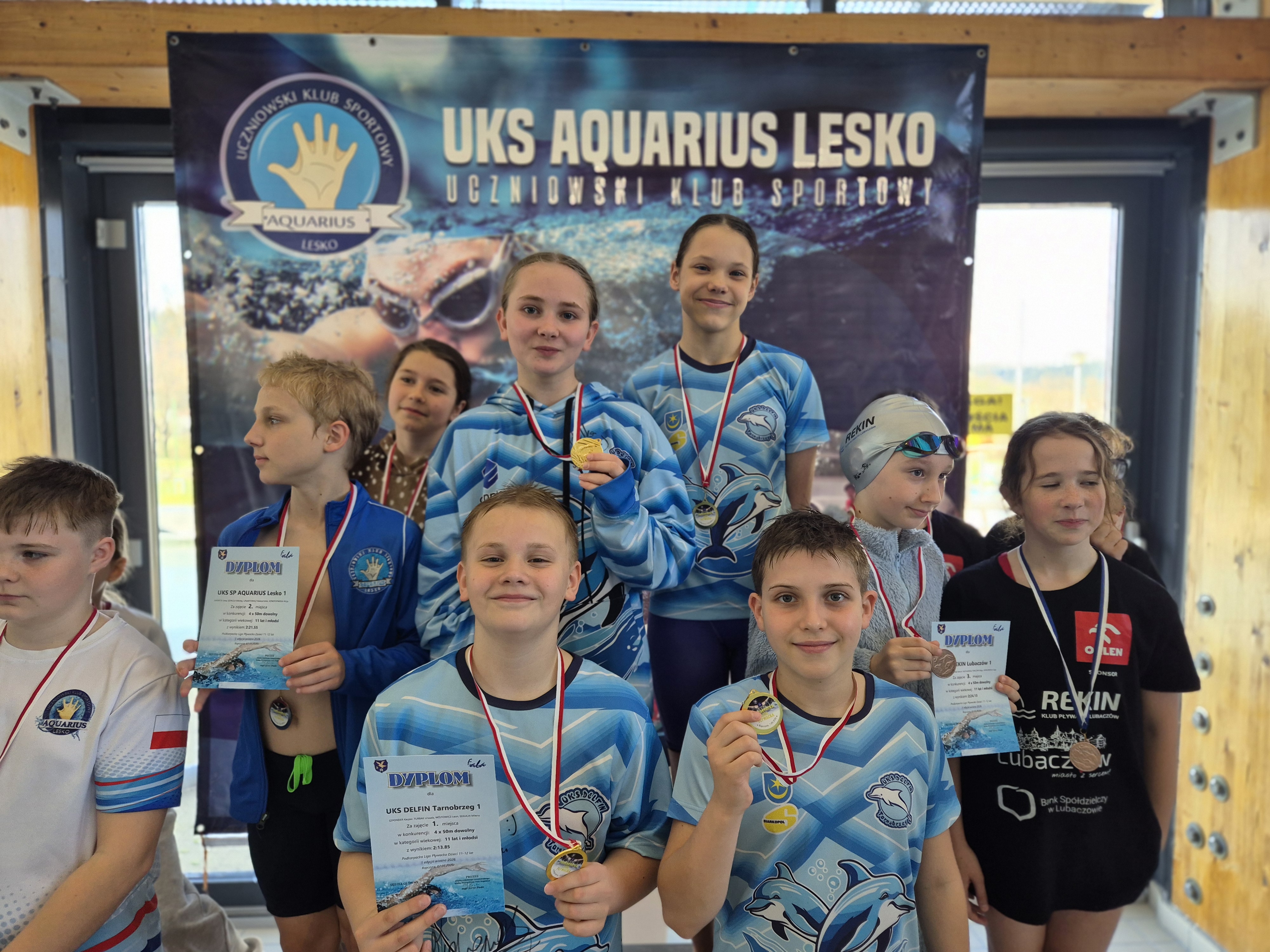 10 medali UKS Delfin Tarnobrzeg w Podkarpackiej Lidze Pływackiej