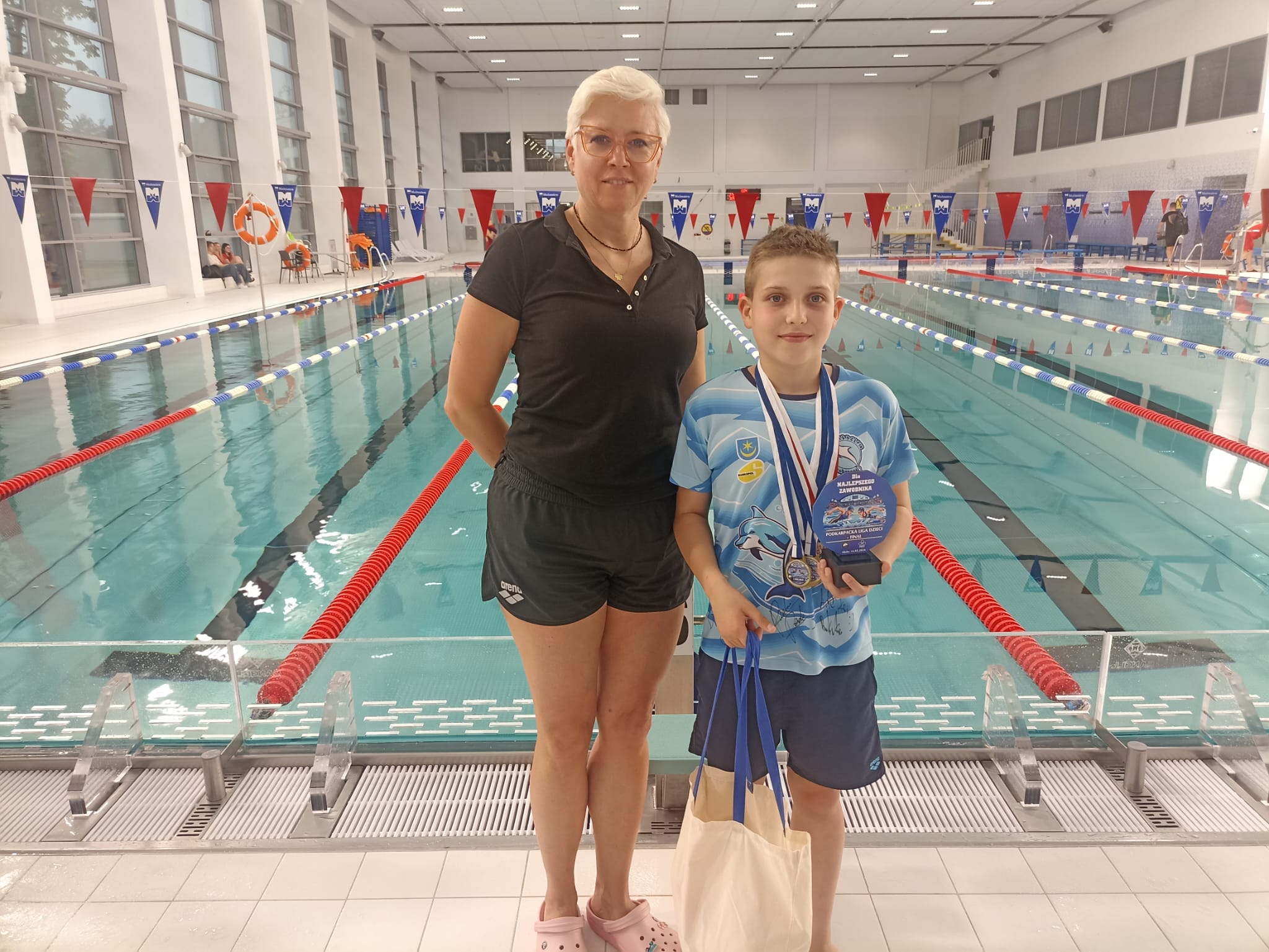 9 medali UKS „Delfin” Tarnobrzeg w Podkarpackiej Lidze Pływackiej